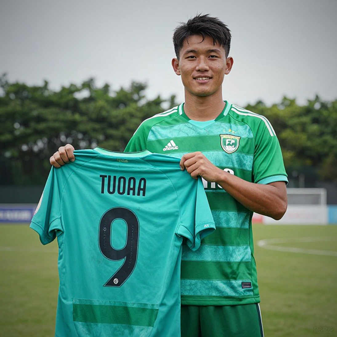 Persib Bandung và The Cong Viettel: khi áp lực đổi chủ ở bảng E