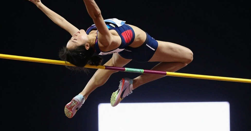 22,10 giây ở Budapest: Amy Hunt, 21,47 giây của Jefferson-Wooden và cuộc chiến bên ngoài đường chạy