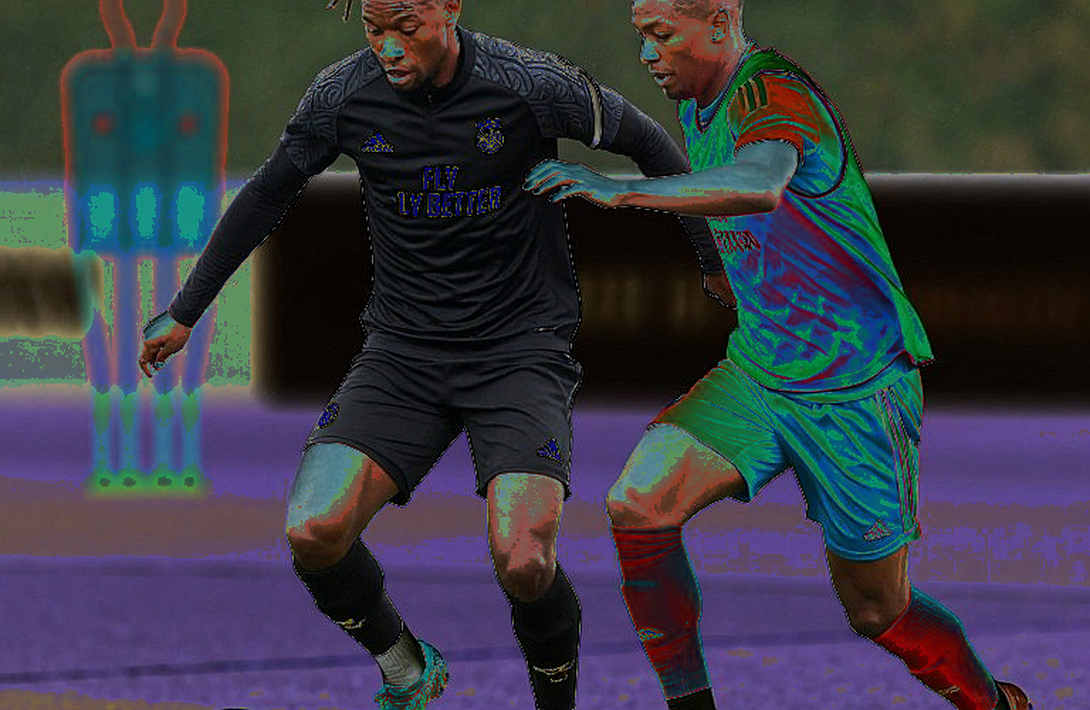 When the analysis has no data: The line between evidence and football emotion