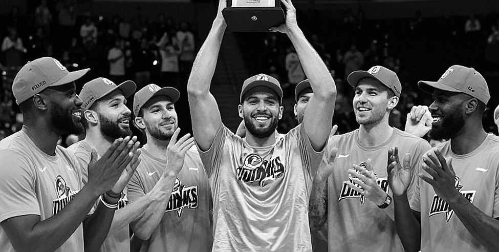 Dirk Nowitzki Và Cánh Cửa Trở Về Dallas: Khi Di Sản Không Bao Giờ Thực Sự Tạm Biệt Dirk Nowitzki Và Cánh Cửa Trở Về Dallas: Khi Di Sản Không Bao Giờ Thực Sự Tạm Biệt