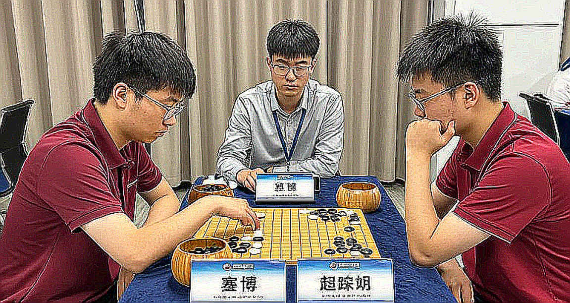 Turlov không phải Chủ tịch FIDE: cái tít sai và bài học từ một bản tin FRITZ 20