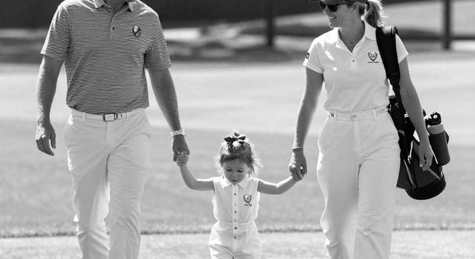 Tiger Woods và Câu Hỏi Chưa Có Lời Giải Về Xe ĐiệnGolfer